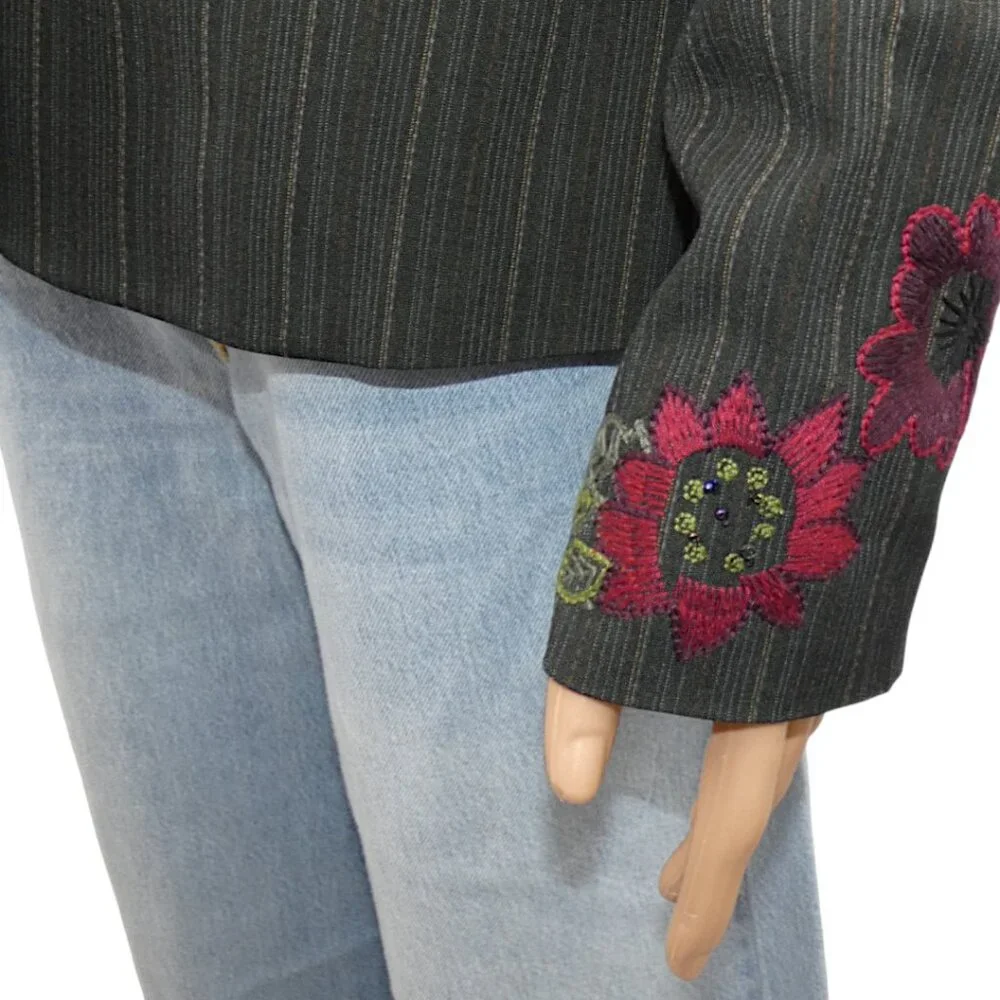 Embroidered Floral Pinstripe Blazer Size 8 Black Whimsigoth Boho Grunge Y2K - Picture 8 of 9
